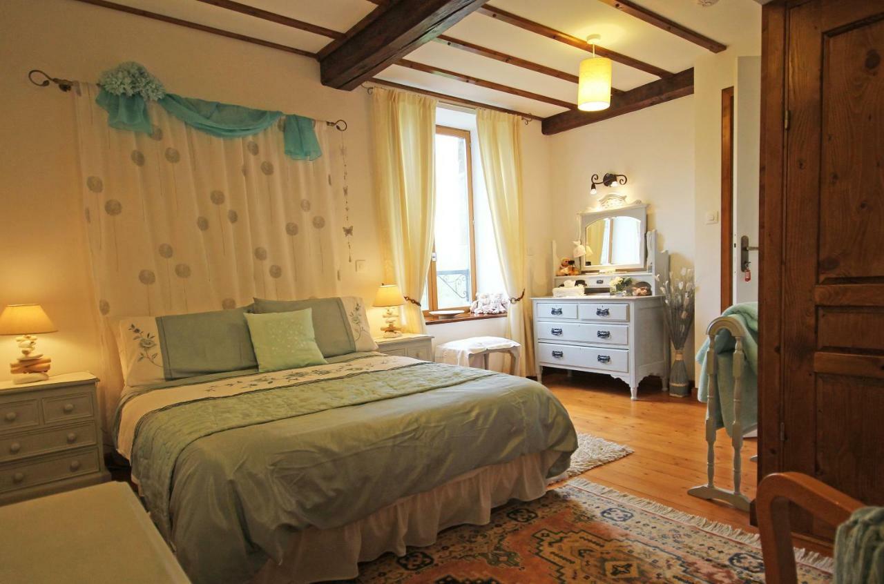 Yvrandes Le Rocher B&B מראה חיצוני תמונה